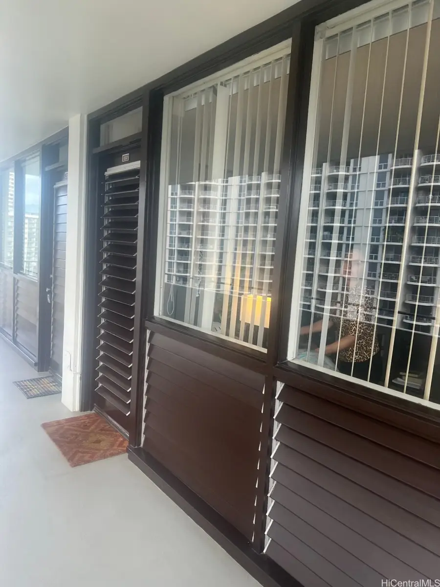 425 Ena Road #A1207, Honolulu, HI 96815 - Image #3