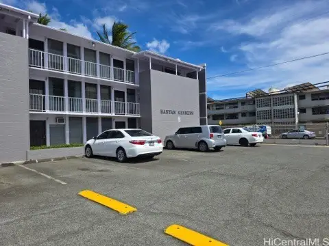1118 Pua Lane #203, Honolulu, HI 96817