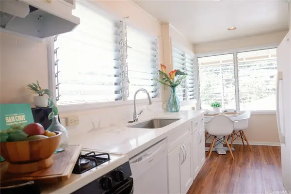 2813 Dow Street, Honolulu, HI 96817