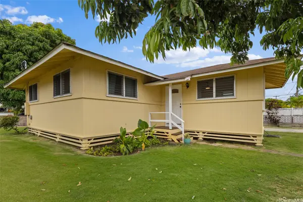 327 Kihapai Street, Kailua, HI 96734