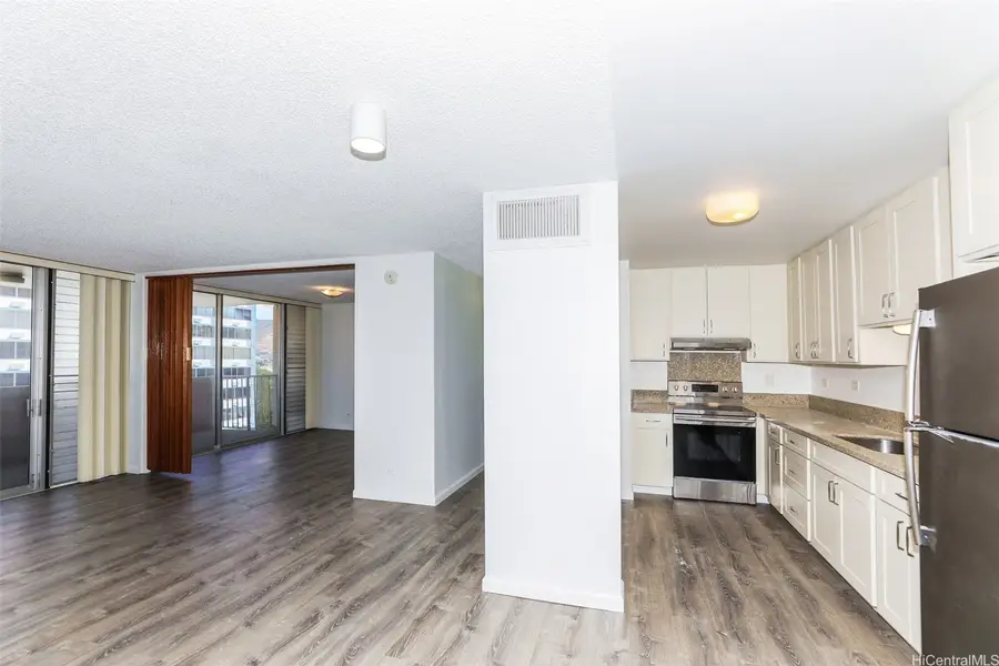 1561 Kanunu Street #1205, Honolulu, HI 96814 - Image #3