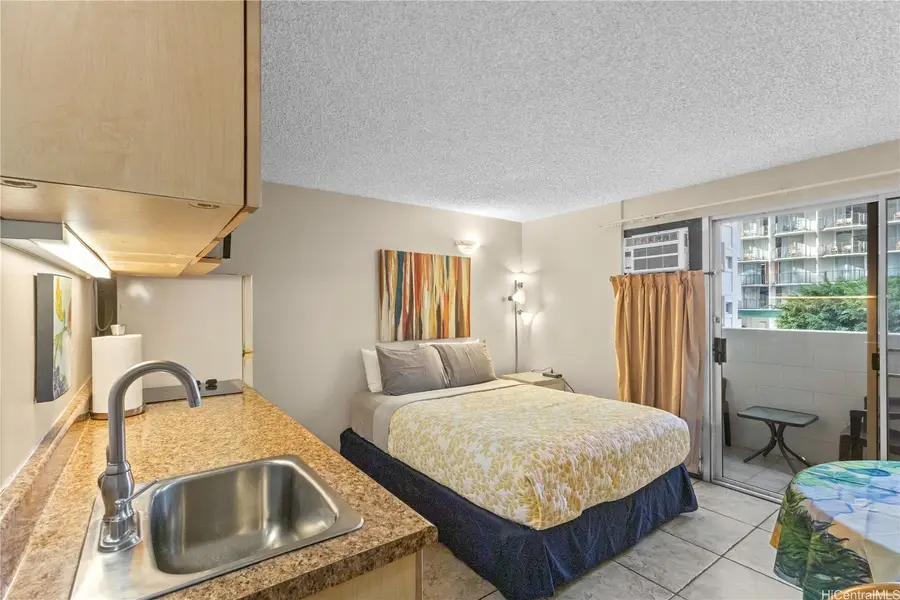 2463 Kuhio Avenue #306, Honolulu, HI 96815 - #3