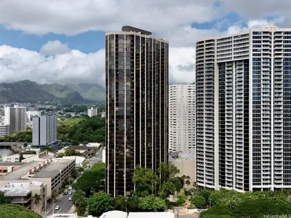 60 N Beretania Street #1706, Honolulu, HI 96817