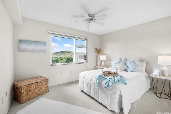 3009 Ala Makahala Place #1403, Honolulu, HI 96818