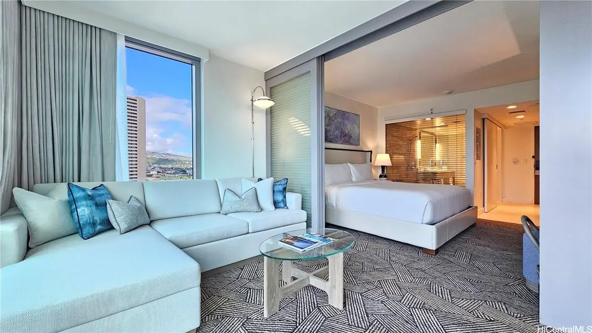383 Kalaimoku Street #2001, Honolulu, HI 96815 - Image #1