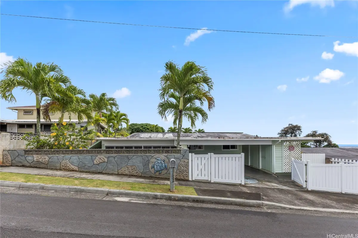 2223 Aamanu Street, Pearl City, HI 96782 - Image #1