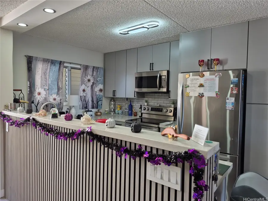 469 Ena Road #2810, Honolulu, HI 96815 - Image #2