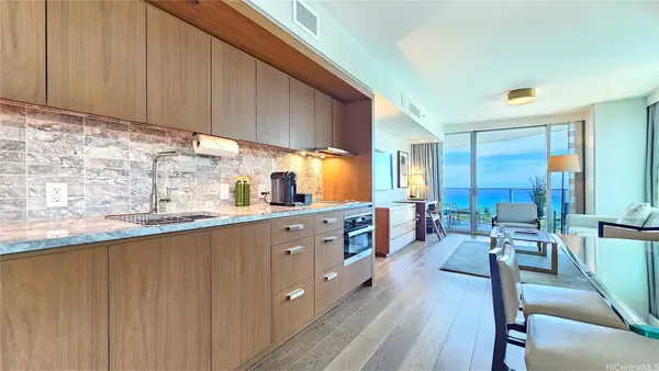 2139 Kuhio Avenue #2401, Honolulu, HI 96815