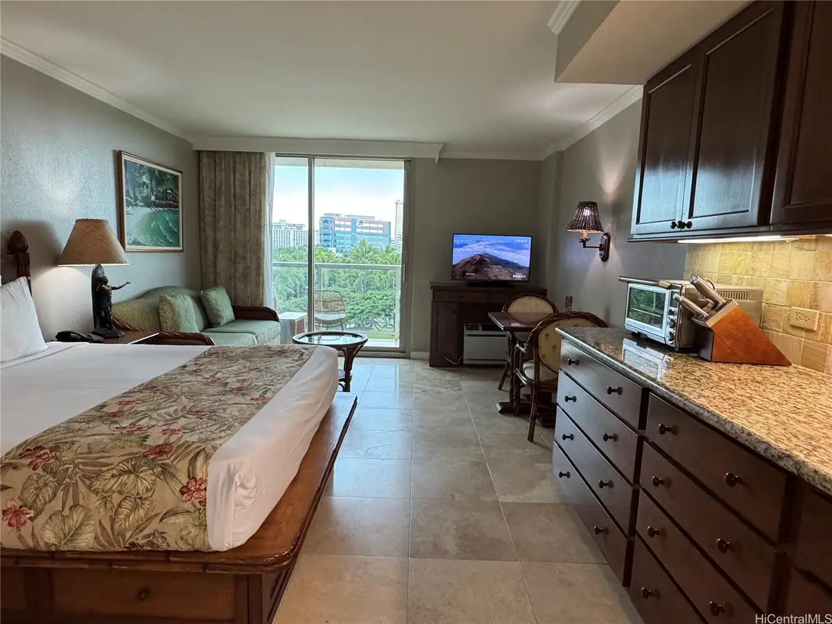 2045 Kalakaua Avenue #411, Honolulu, HI 96815 - #1