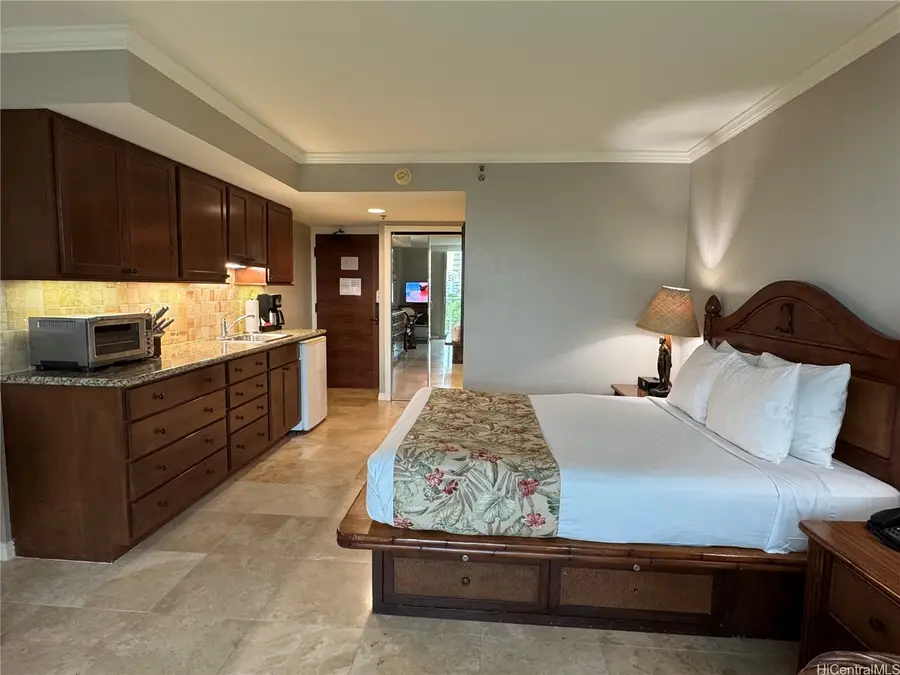 2045 Kalakaua Avenue #411, Honolulu, HI 96815 - #3