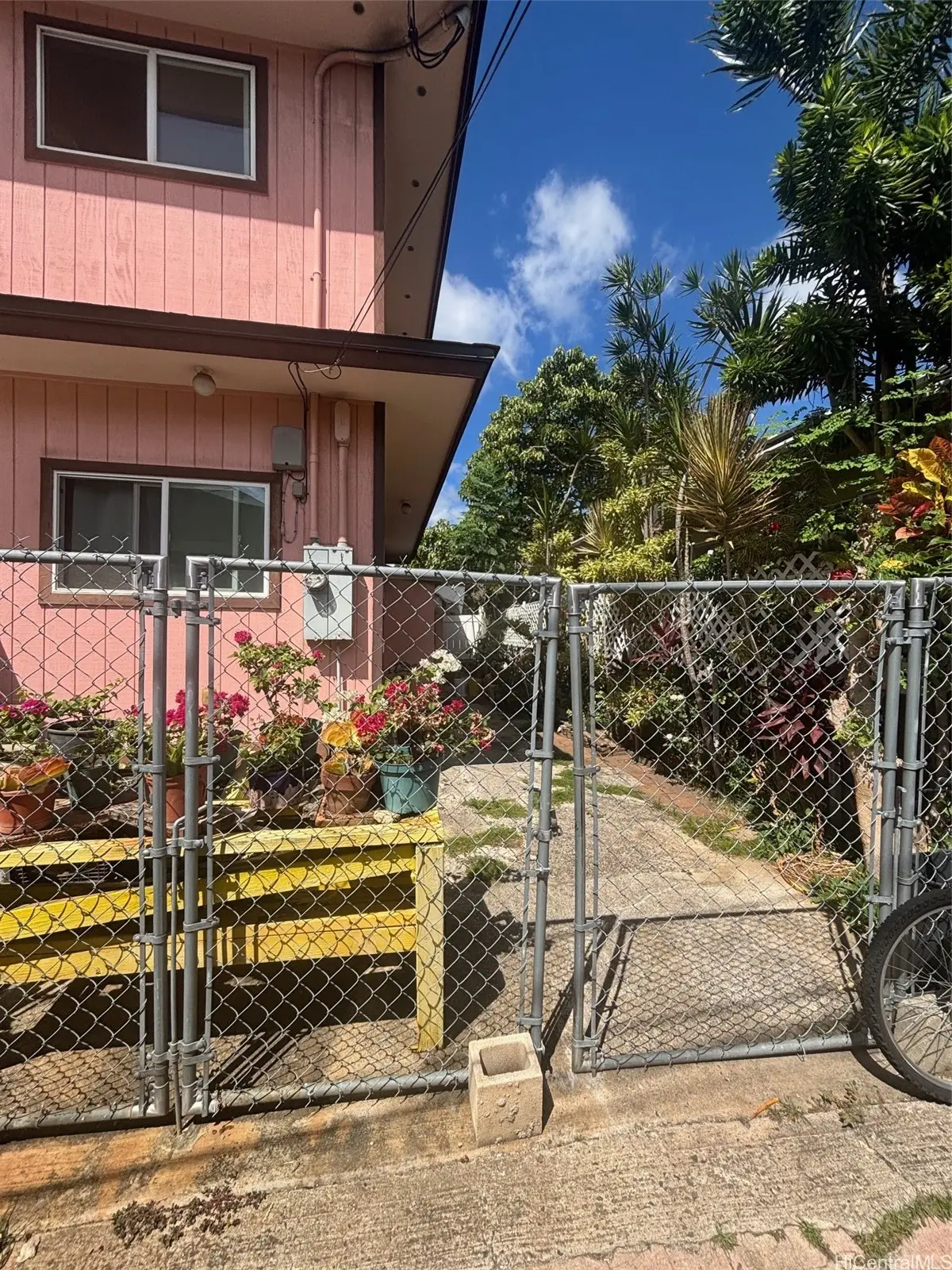 1926 Hani Lane #A, Honolulu, HI 96819 - Image #1