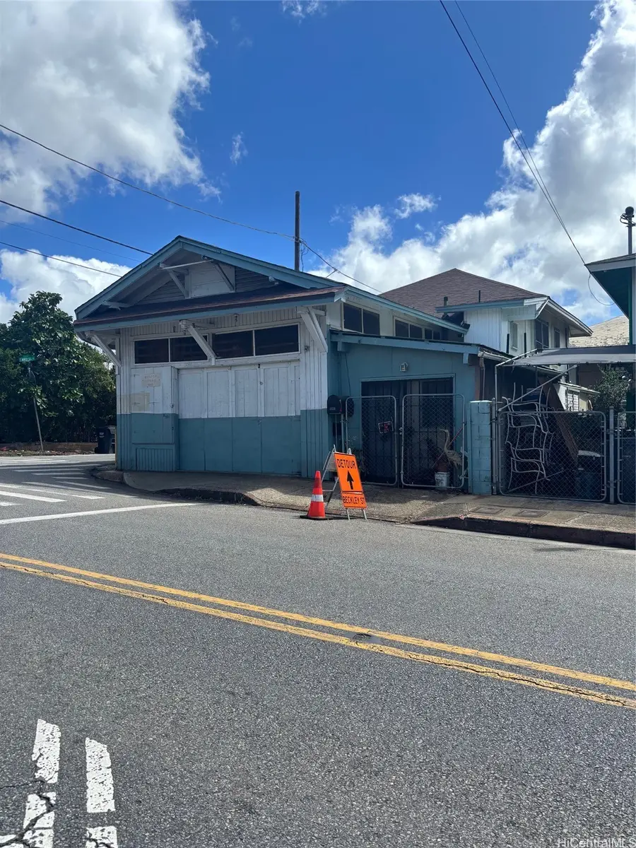 1247 Gulick Avenue, Honolulu, HI 96819 - Image #2