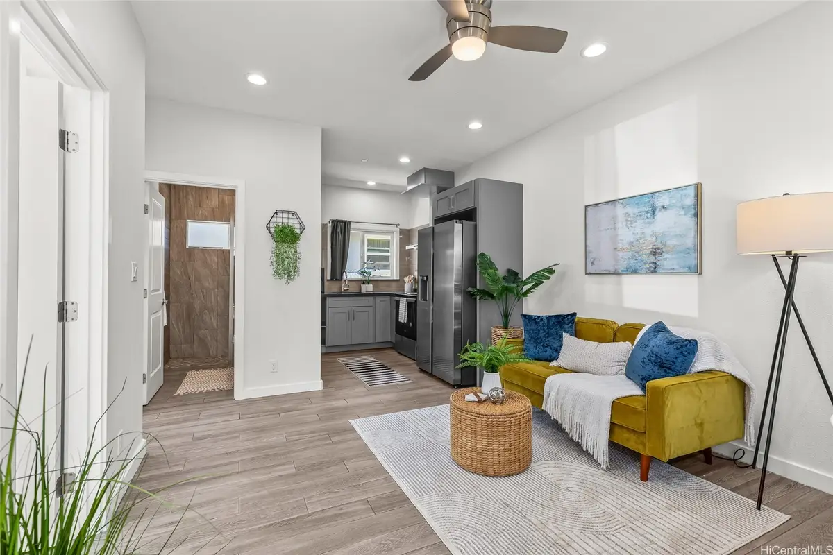 642 N Vineyard Boulevard #E, Honolulu, HI 96817 - Image #1