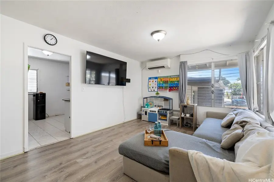 1457 Kokea Street, Honolulu, HI 96817 - Image #2