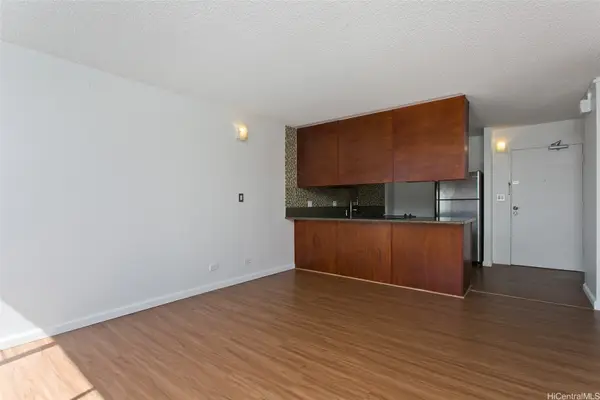 3045 Ala Napuaa Place #306, Honolulu, HI 96818