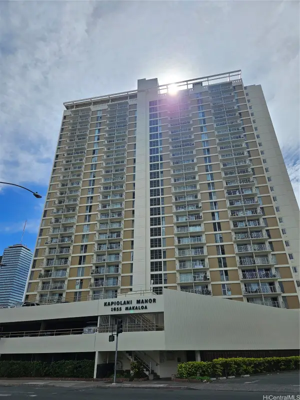 1655 Makaloa Street #915, Honolulu, HI 96814
