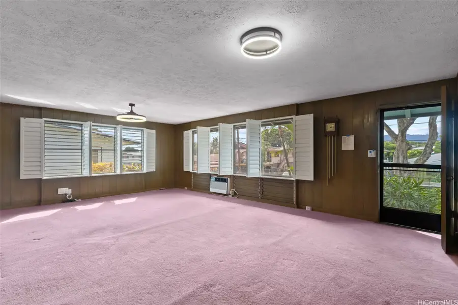 94-341 Kahuanani Street, Waipahu, HI 96797 - Image #2