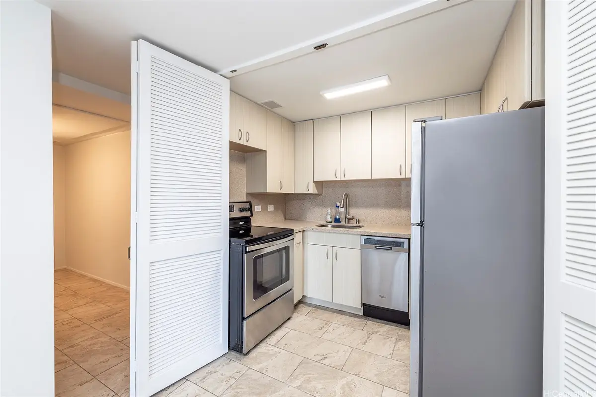 225 Queen Street #16A, Honolulu, HI 96813 - Image #1