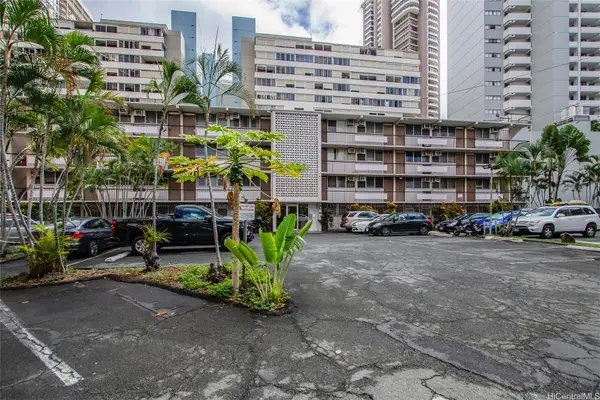 1867 Kaioo Drive #307, Honolulu, HI 96815