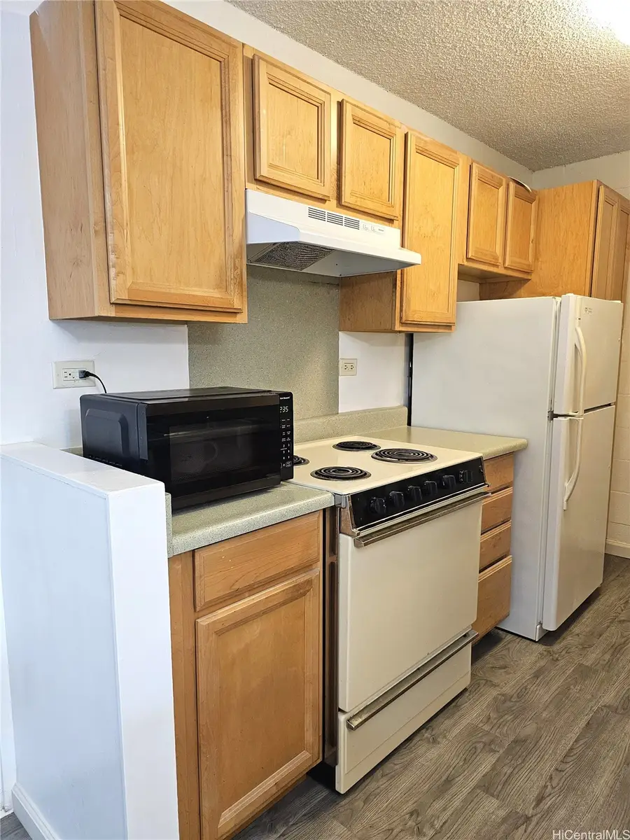 1260 Richard Lane #B-404, Honolulu, HI 96819 - Image #3