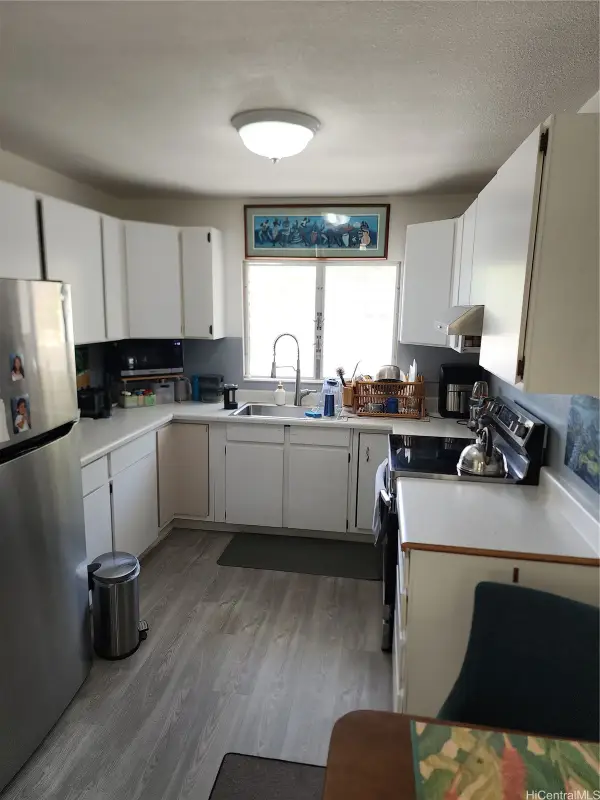 523 Kiholo Street, Honolulu, HI 96821