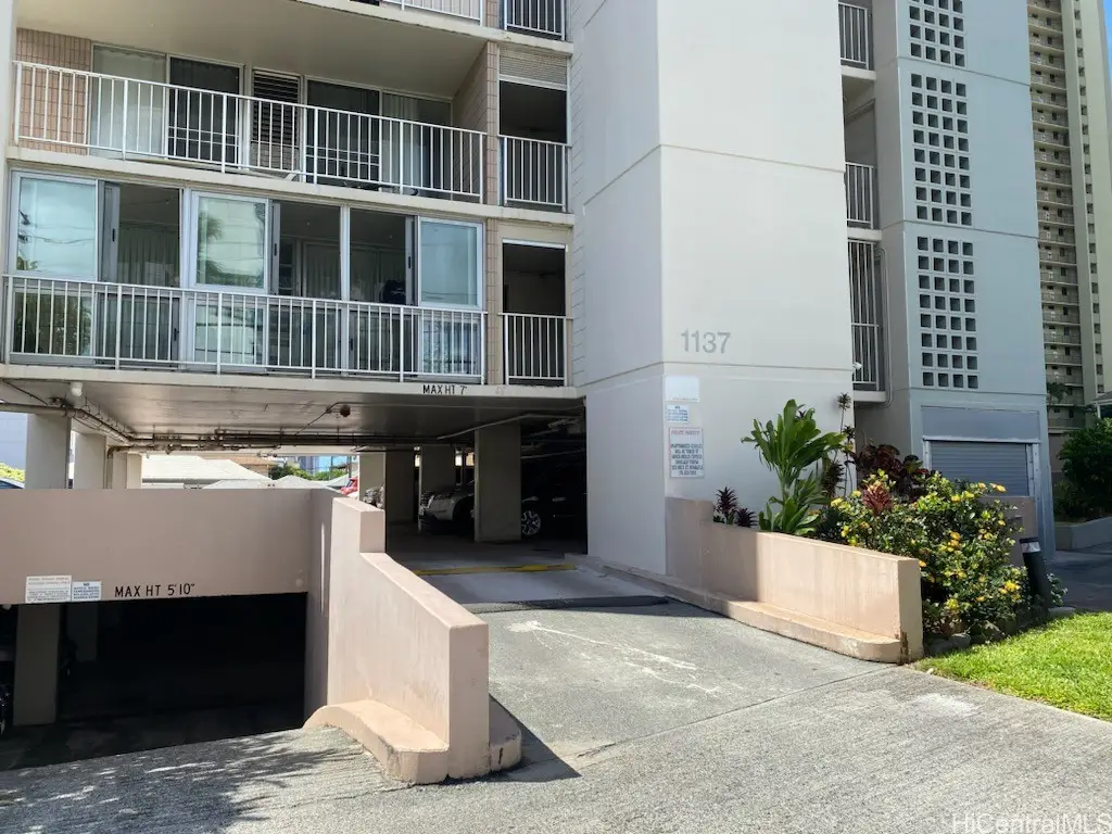 1137 Wilder Avenue #803, Honolulu, HI 96822 - Image #1