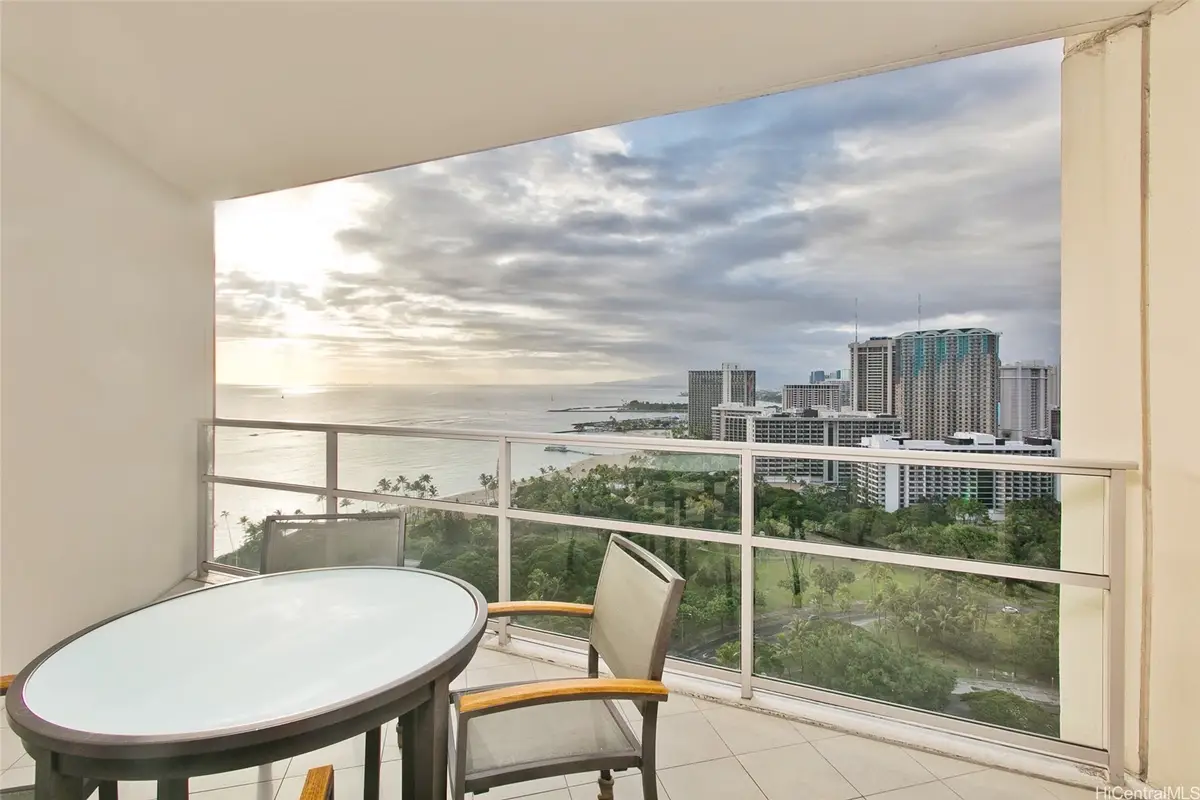 223 Saratoga Road #2607, Honolulu, HI 96815 - Image #1