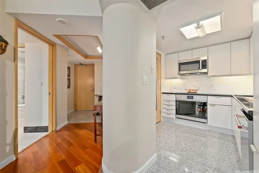 1888 Kalakaua Avenue #907, Honolulu, HI 96815 - Image #3