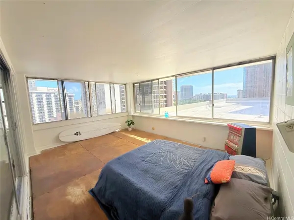 425 Ena Road #5D, Honolulu, HI 96815