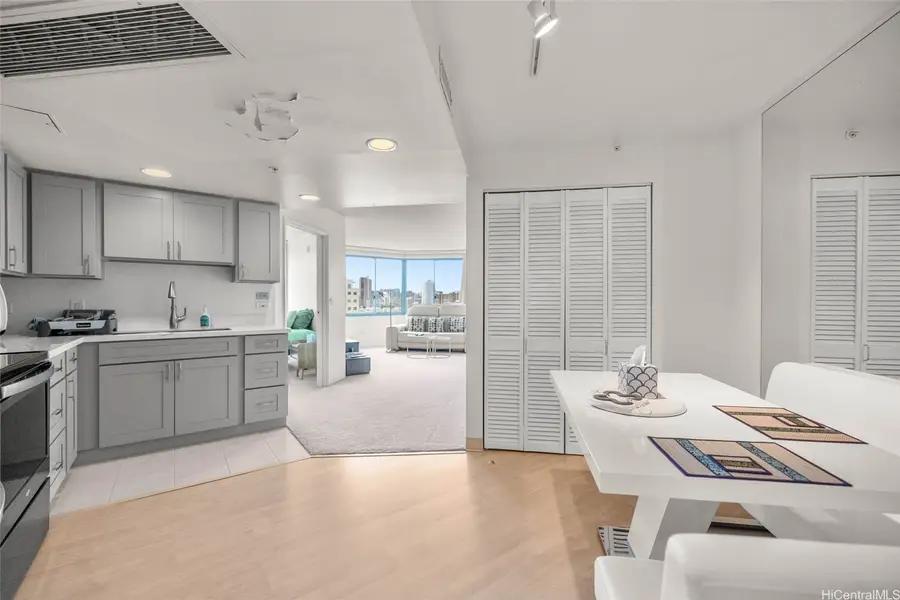 1314 Kalakaua Avenue #912, Honolulu, HI 96826 - Image #3