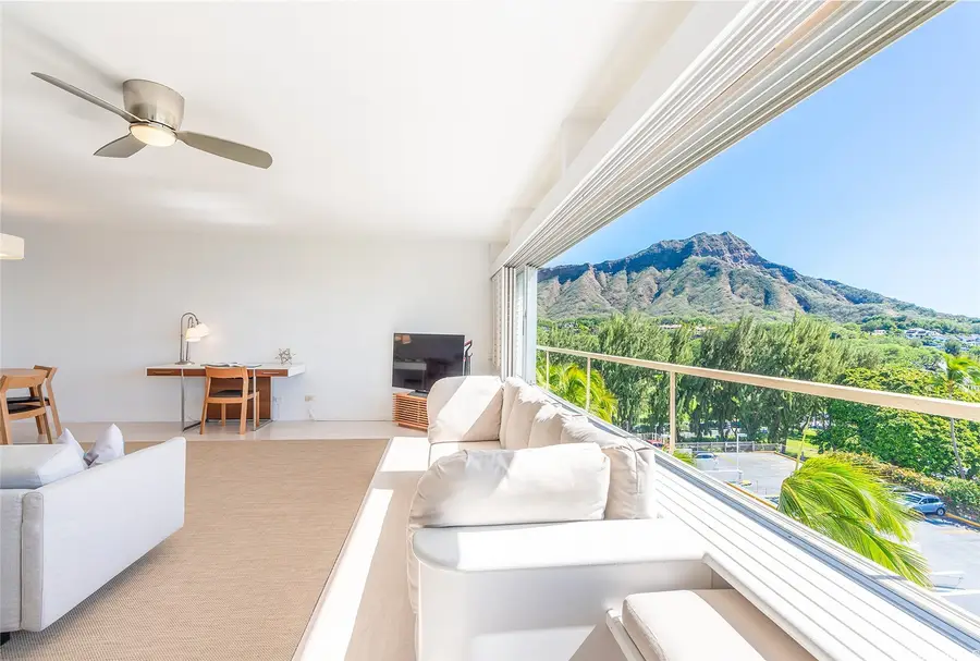 2895 Kalakua Avenue #709, Honolulu, HI 96815 - Image #2