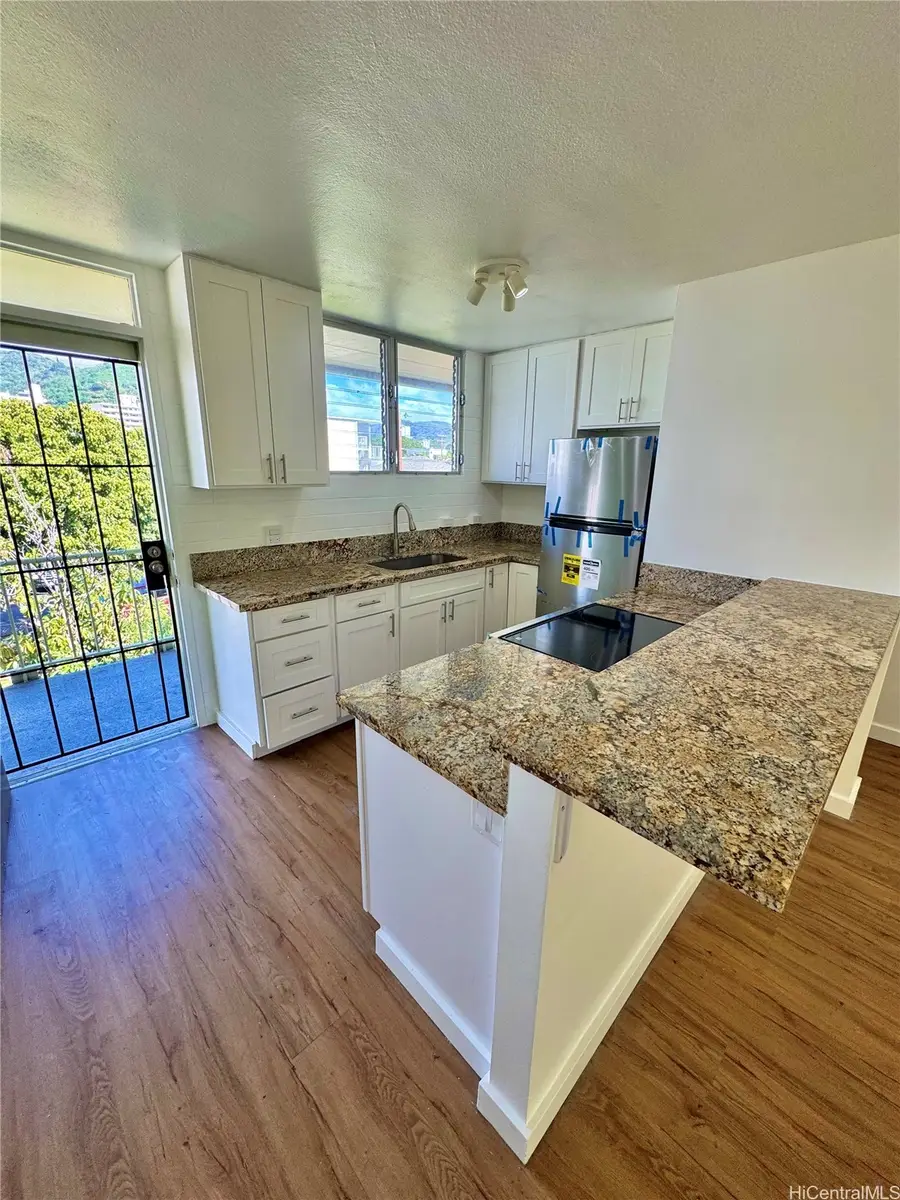 1505 Kewalo Street #303B, Honolulu, HI 96822 - Image #2