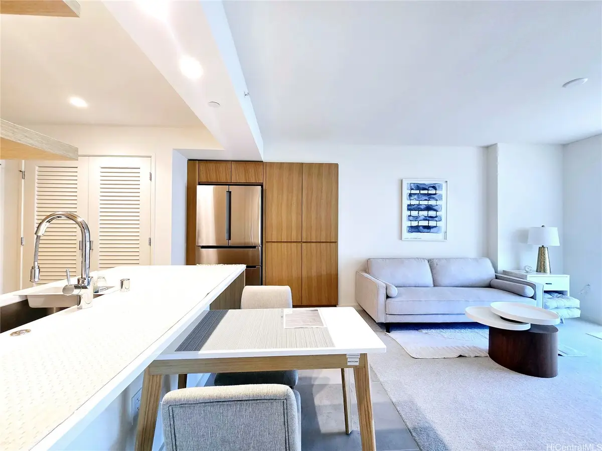 1388 Kapiolani Boulevard #3204, Honolulu, HI 96814 - Image #1