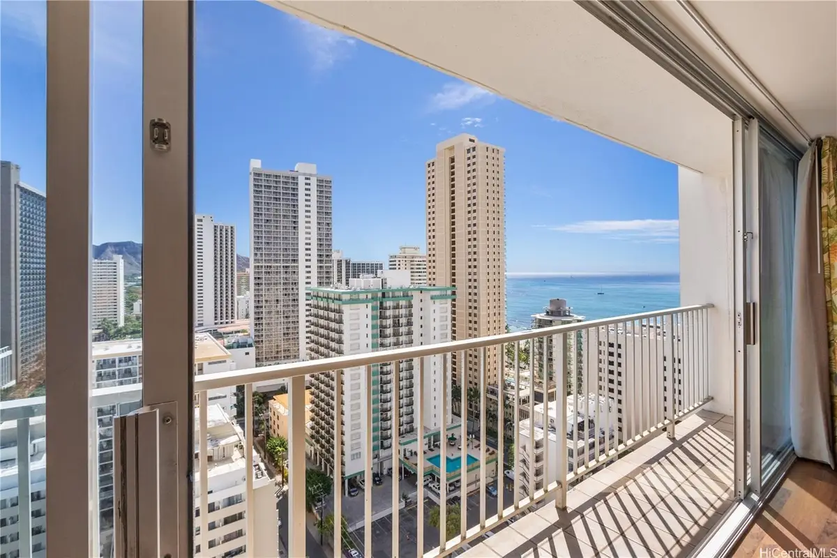 2427 Kuhio Avenue #2301, Honolulu, HI 96815 - Image #1