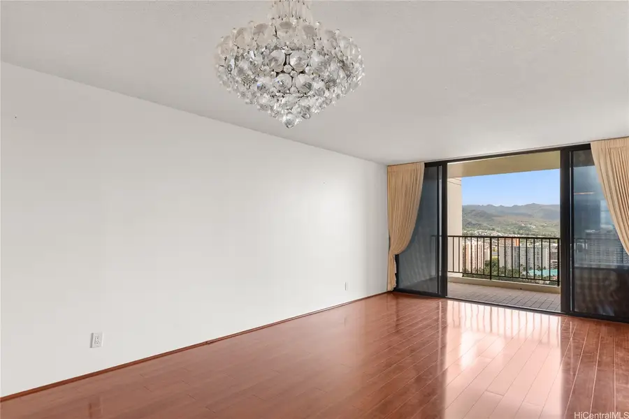 990 Ala Nanala Street #32C, Honolulu, HI 96818 - Image #2