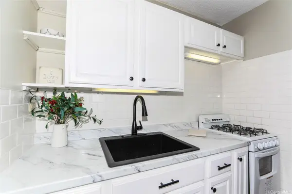 1911 Kalakaua Avenue #503, Honolulu, HI 96825