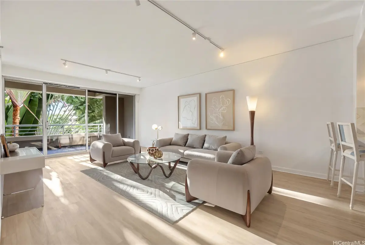 1 Keahole Place #3304, Honolulu, HI 96825 - Image #1