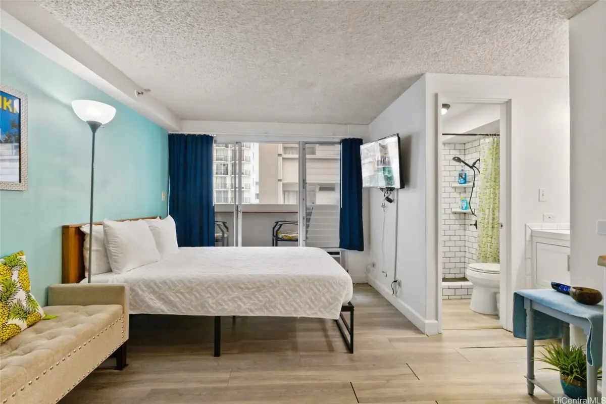 2463 Kuhio Avenue #307, Honolulu, HI 96815 - Image #1