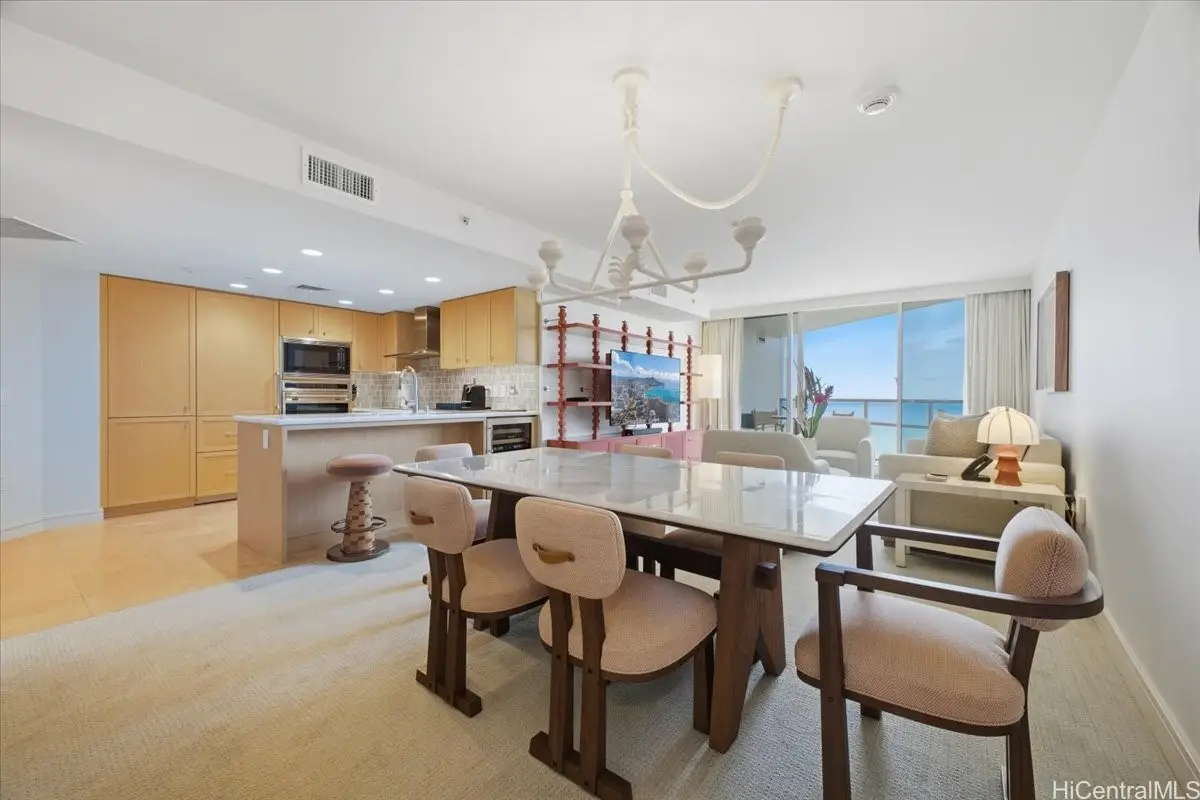 223 Saratoga Road #2015, Honolulu, HI 96815 - Image #1