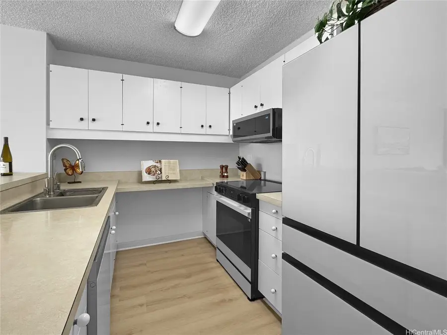 1717 Mott Smith Drive #1511, Honolulu, HI 96822 - Image #2