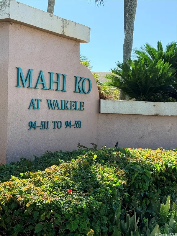 94-549 Lumiaina Street #Q204, Waipahu, HI 96797