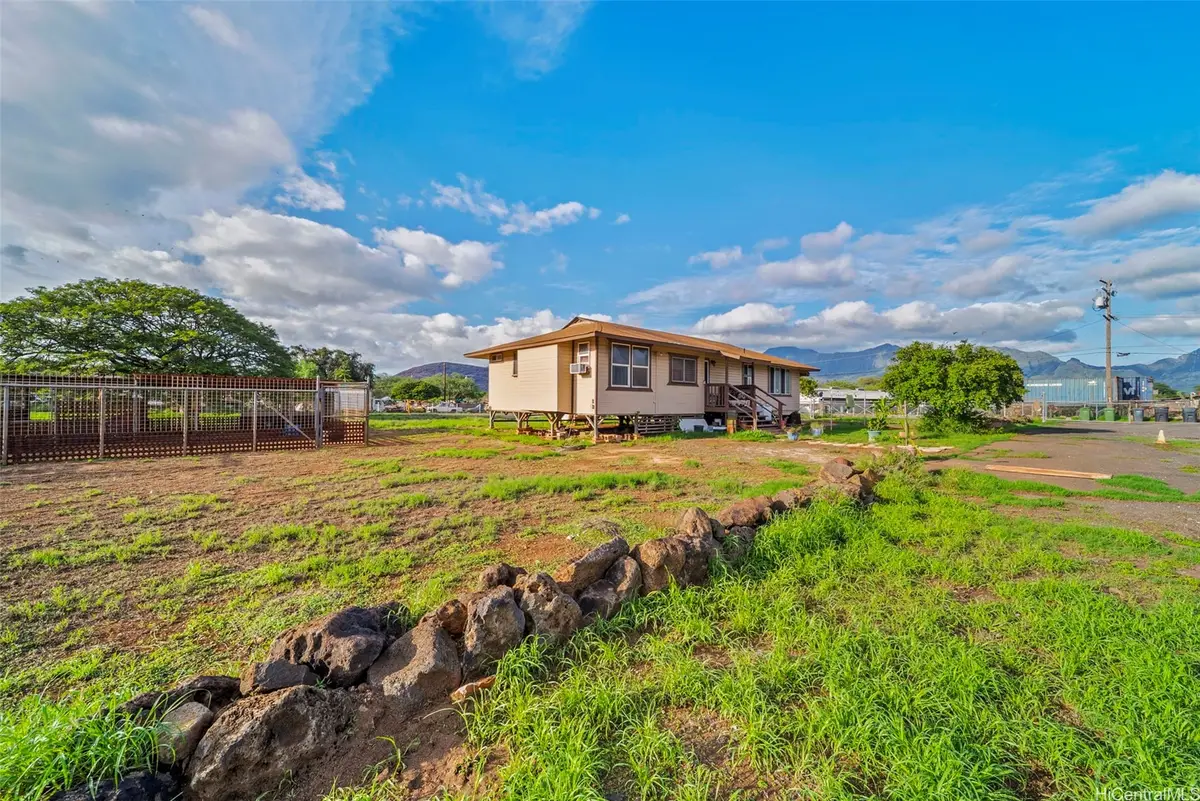 87-879 Apuupuu Road, Waianae, HI 96792 - Image #1