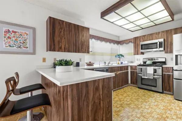 94-1127 Polinahe Place, Waipahu, HI 96797