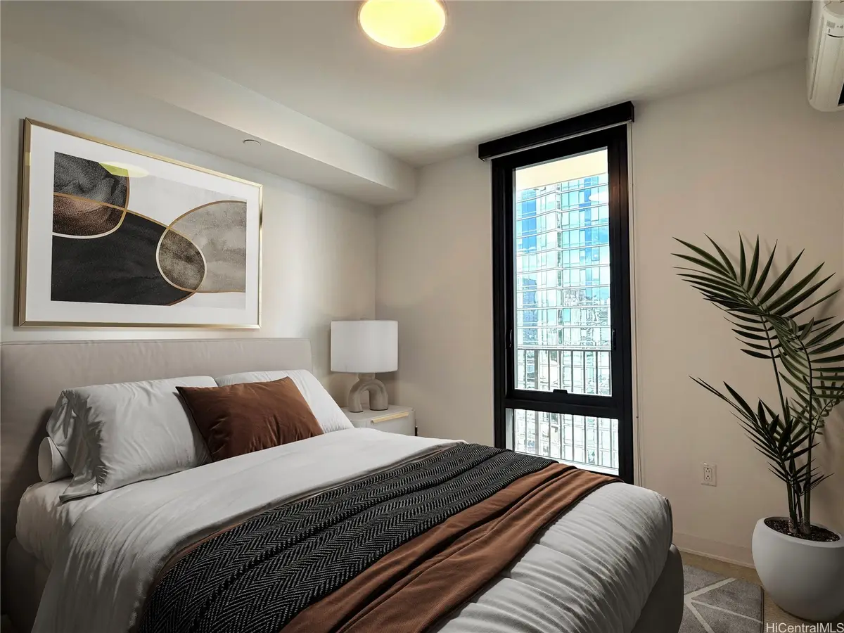 987 Queen Street #1912, Honolulu, HI 96814 - Image #1