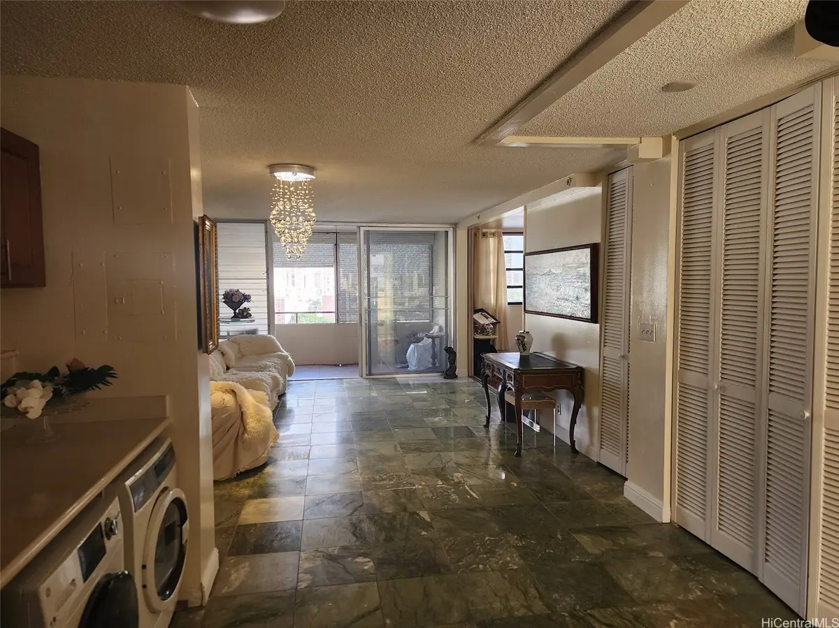 750 Kaheka Street #1405, Honolulu, HI 96814 - Image #1