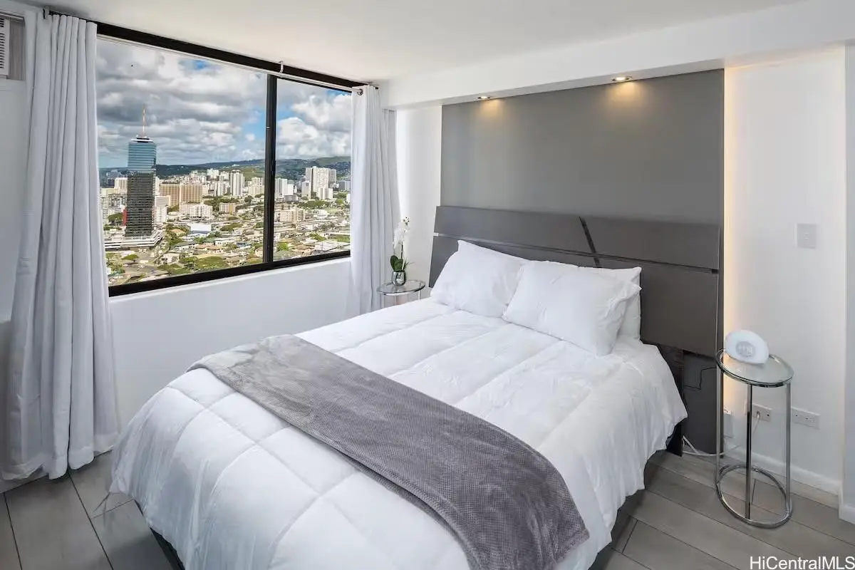 444 Niu Street #3201, Honolulu, HI 96815 - Image #1