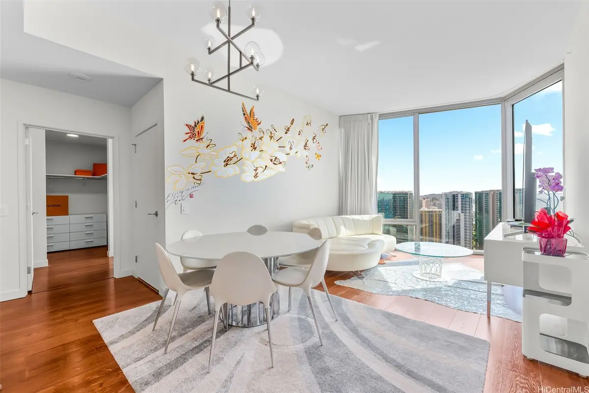 1001 Queen Street #PH3908, Honolulu, HI 96814 - Image #1