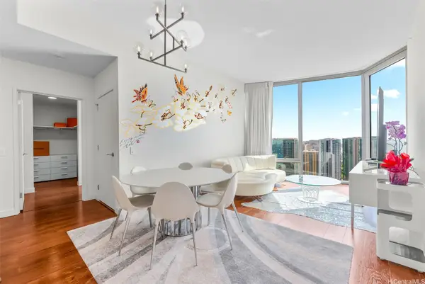 1001 Queen Street #PH3908, Honolulu, HI 96814