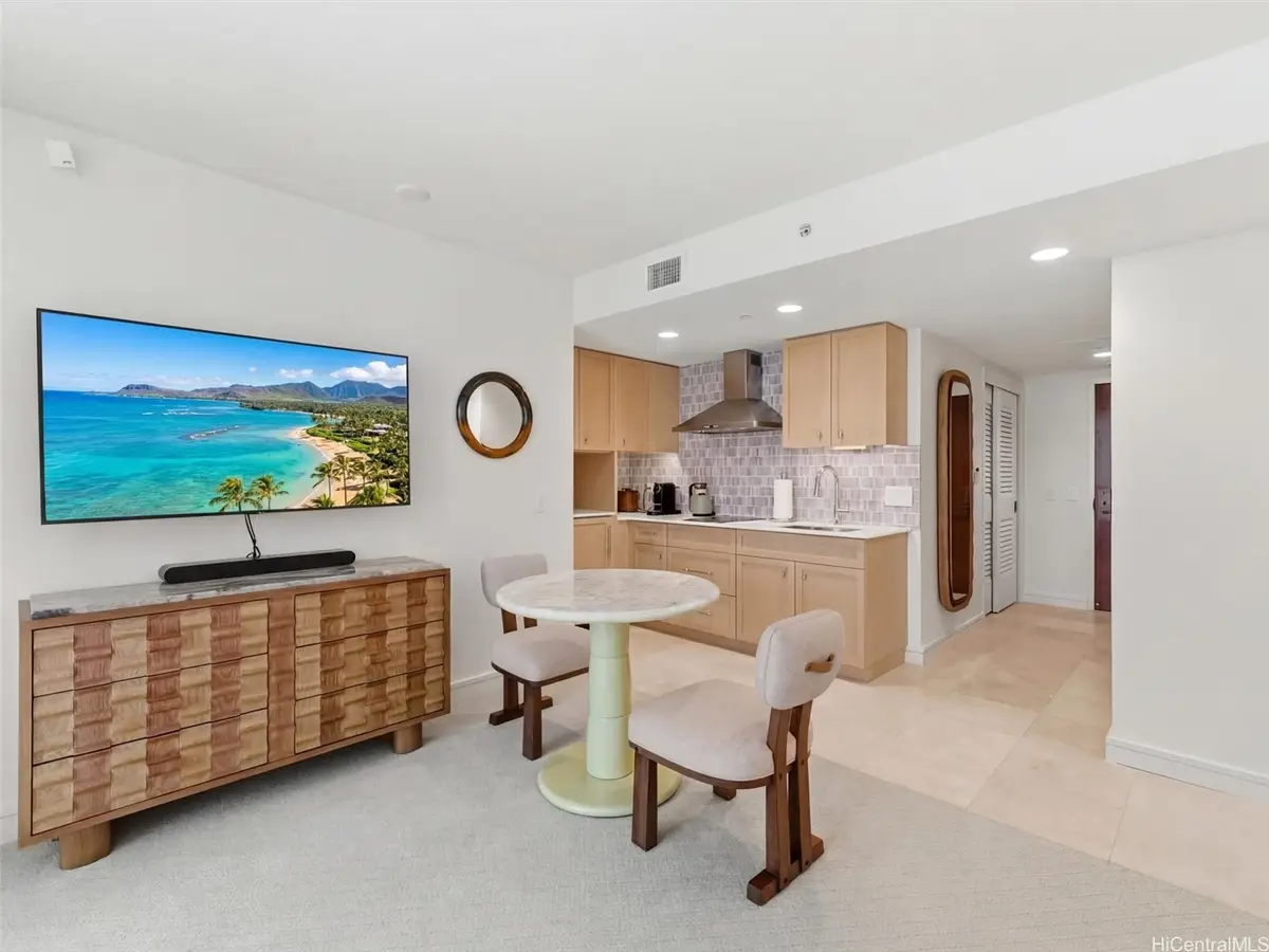 223 Saratoga Road #812, Honolulu, HI 96815 - #1