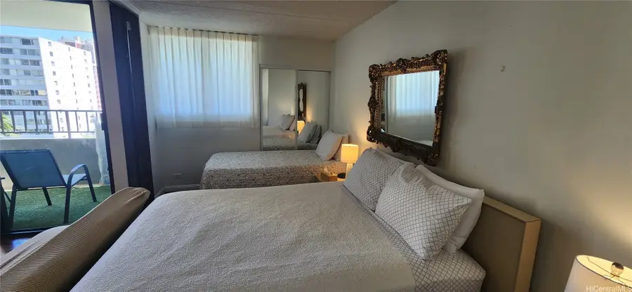 2240 Kuhio Avenue #1006, Honolulu, HI 96815 - #3